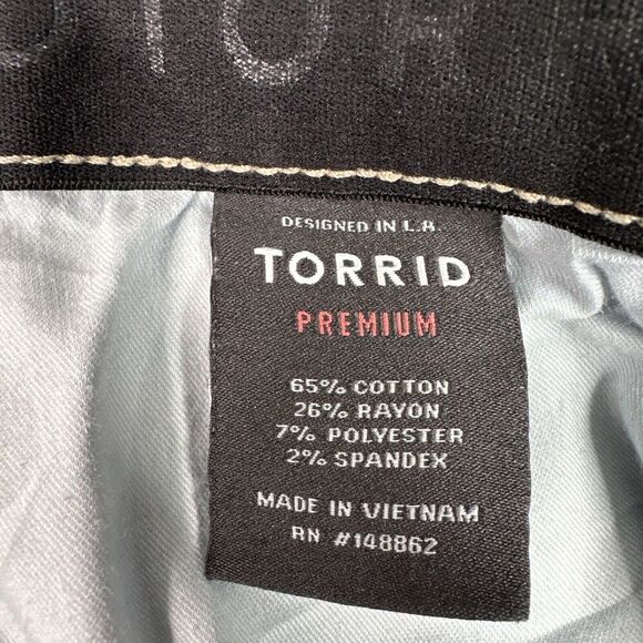 TORRID Sky High Skinny Crop Distressed Jeans‎ Womens Plus Size 26 Blue Raw Hem - Picture 10 of 15